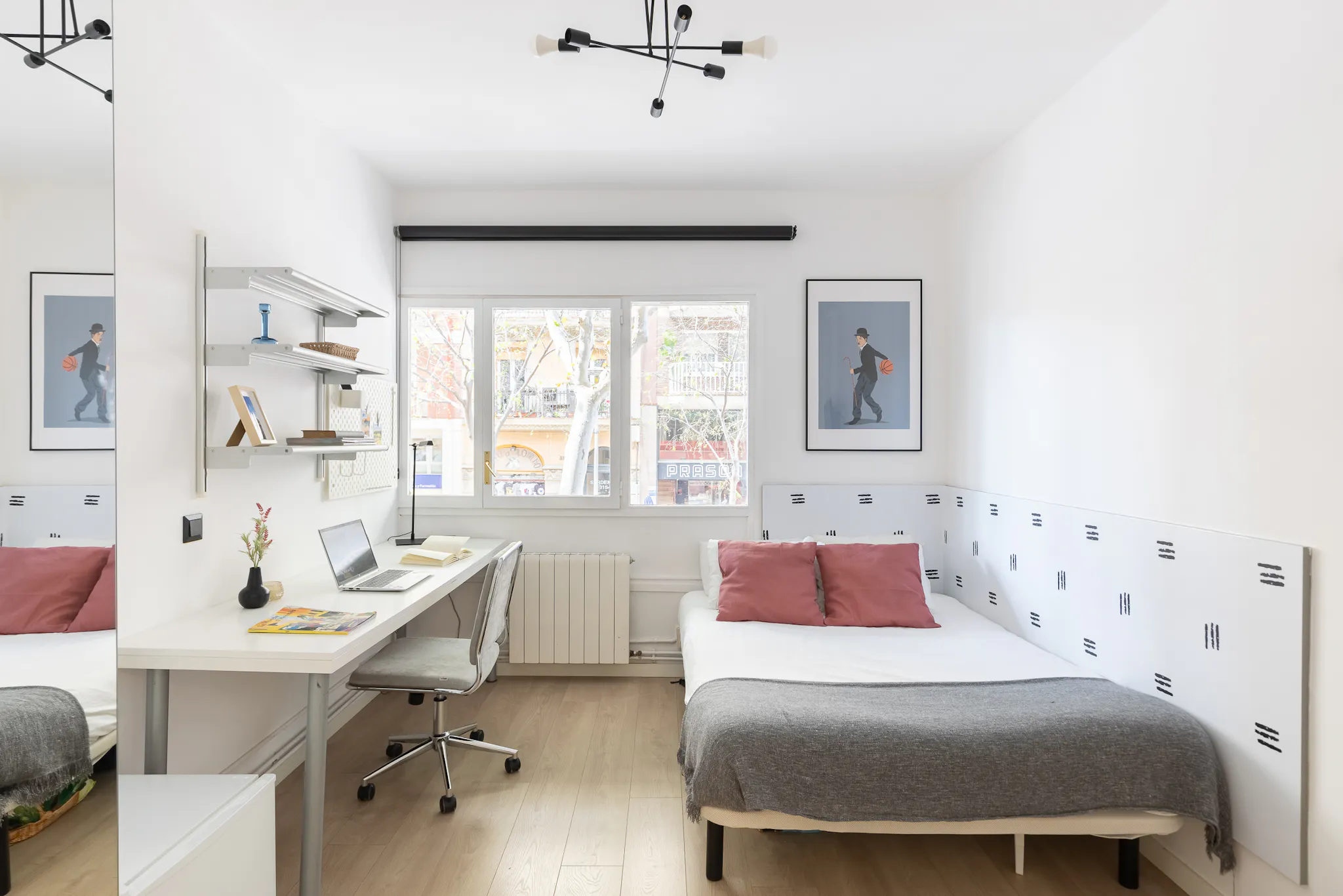 Carrer de Sardenya, Barcelona preview