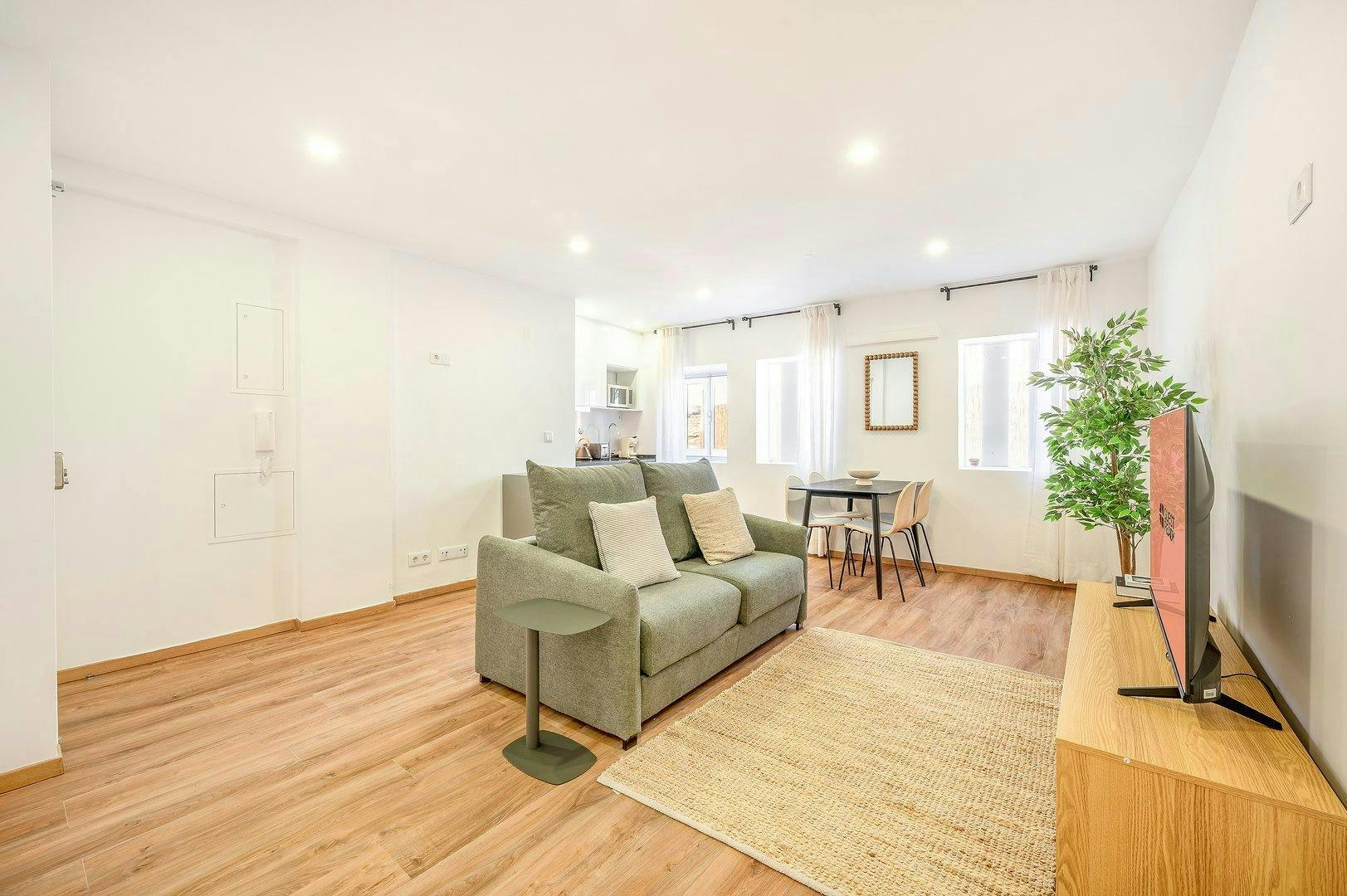 Apartment for rent for €10 per month in Lisbon, Rua São Boaventura