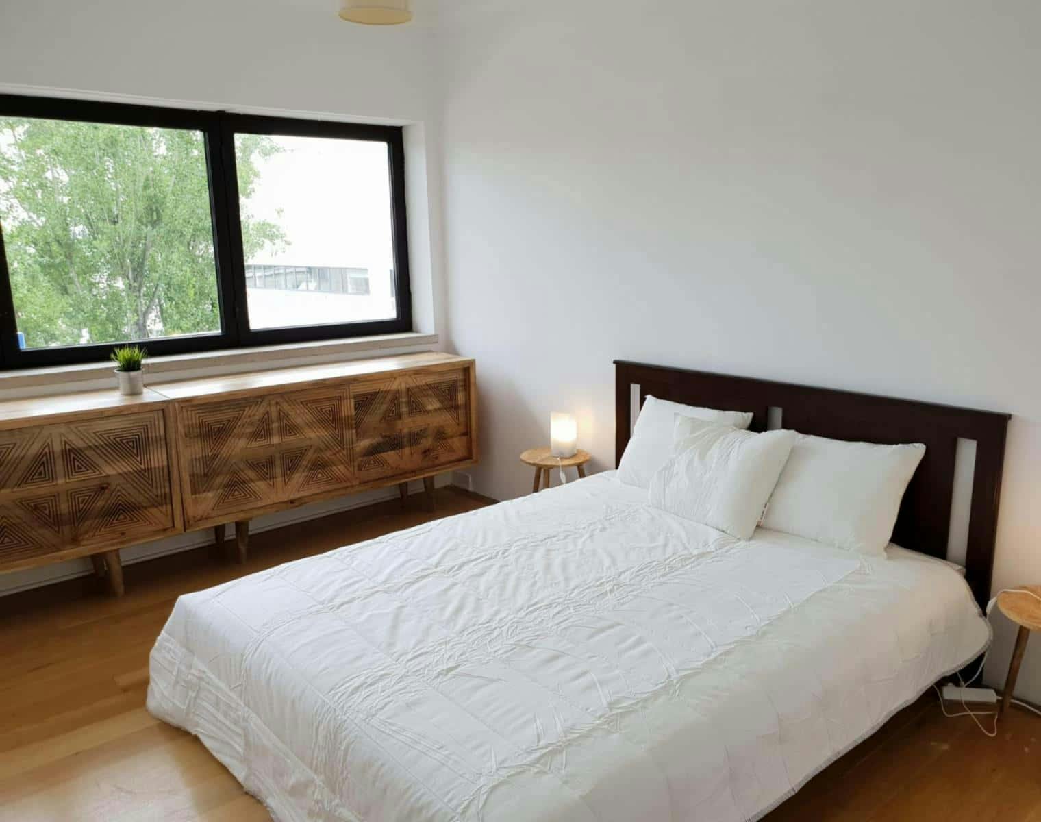 Rua Miguel Lupi, Lisbon preview