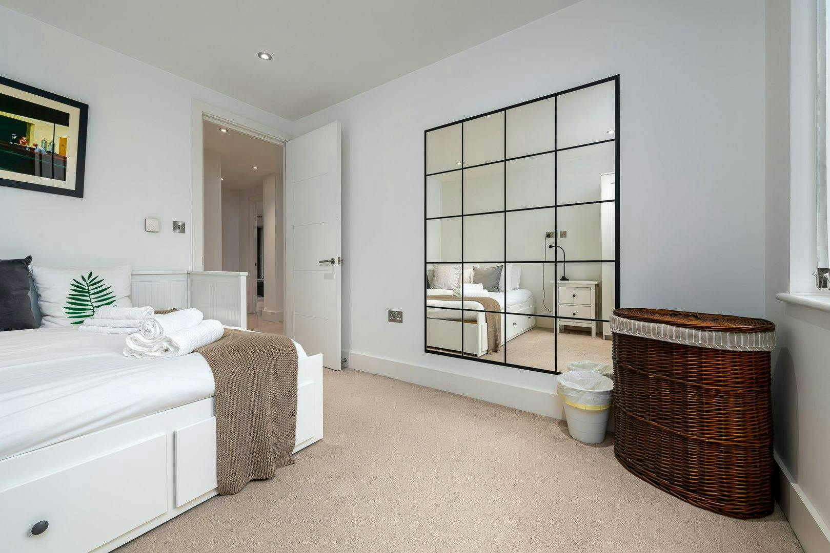 Apartment London, 2 beds — photo 7