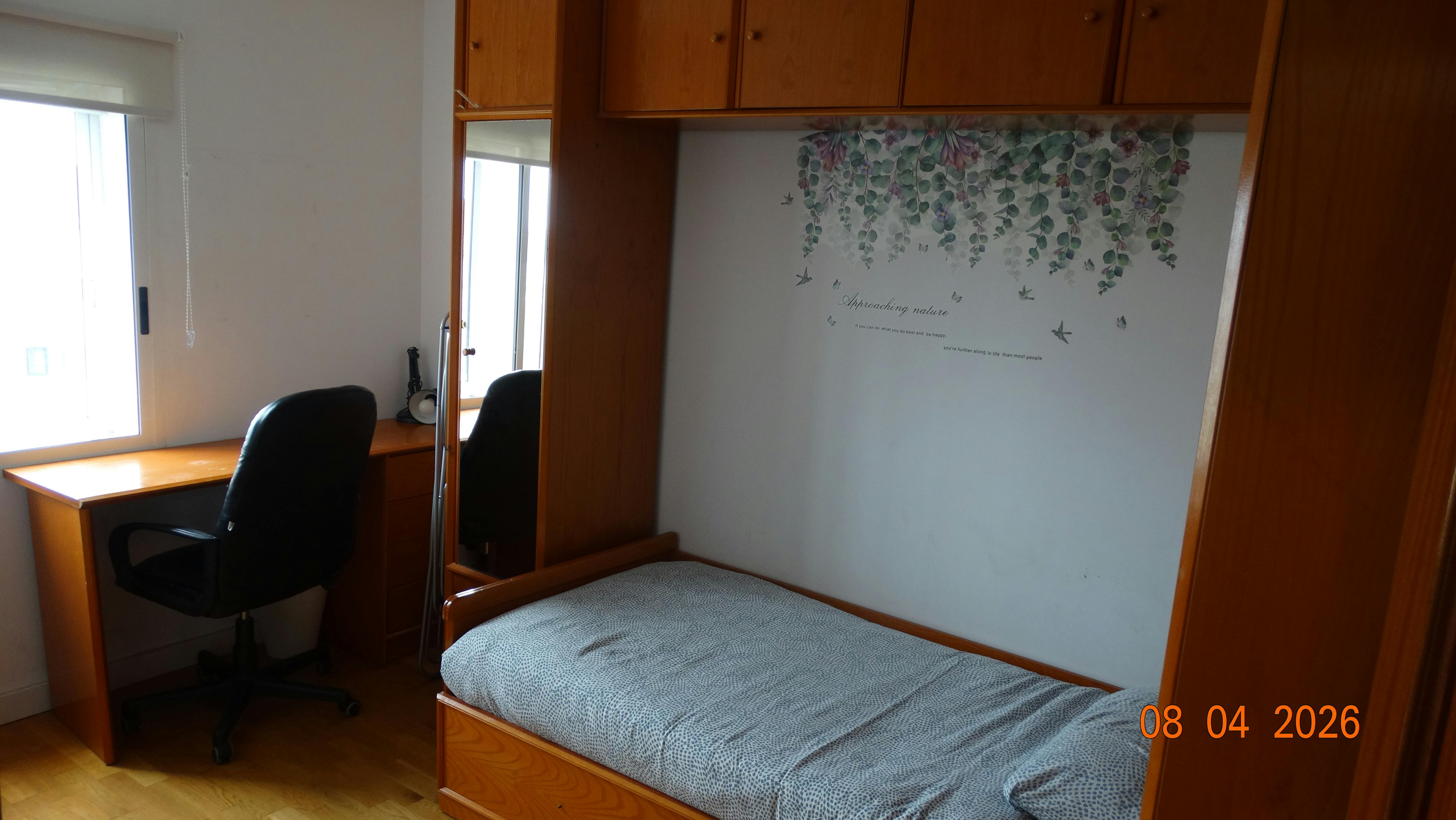 公寓 正在以 €1,200 的月租出租，其位于 Burgos, Calle Murallas