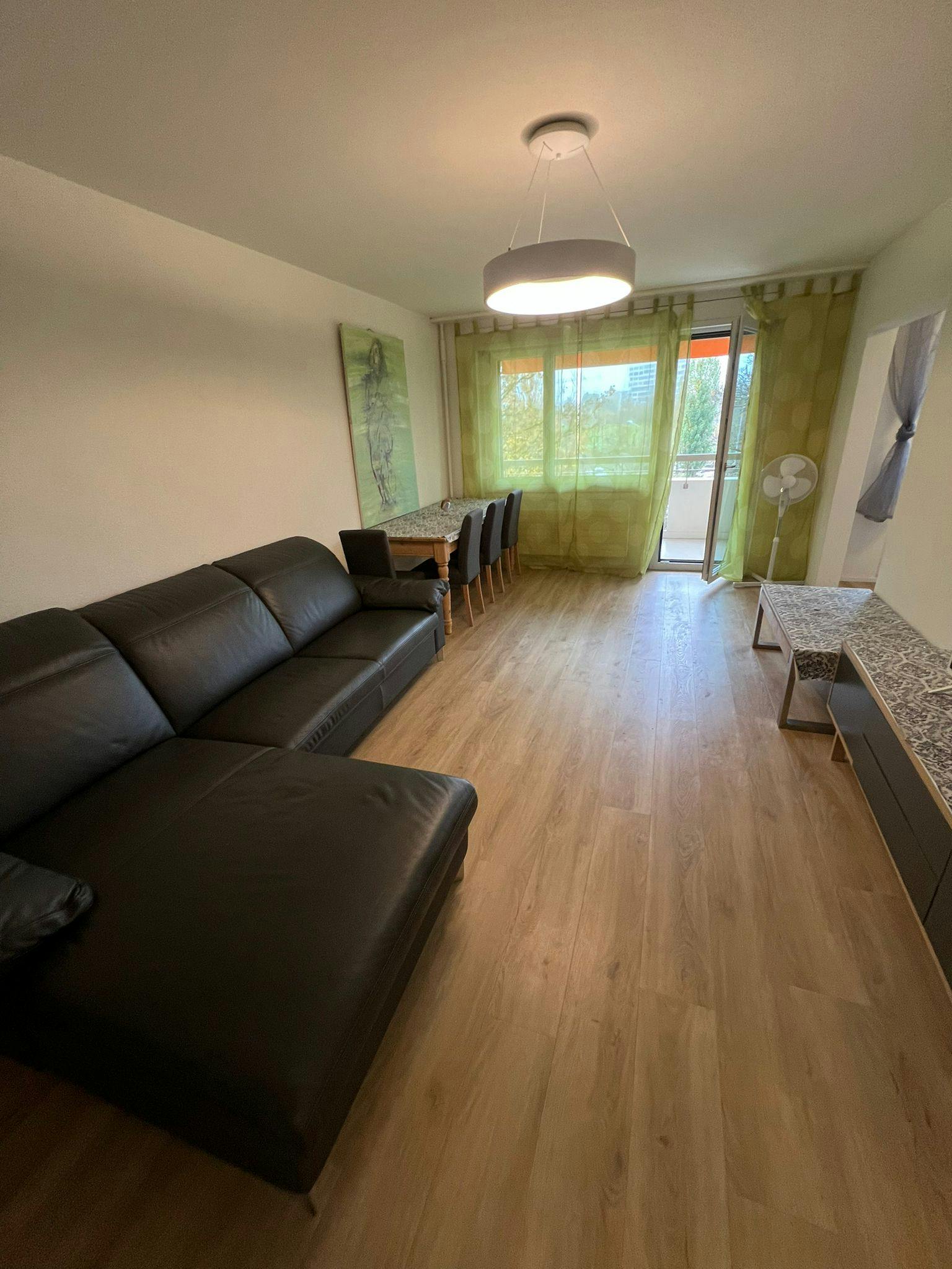 Ueberlandstrasse, Zürich preview