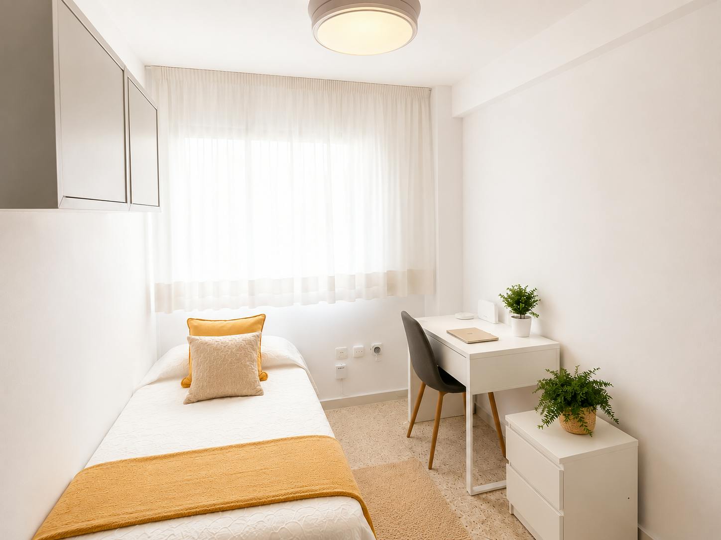 Privat rum att hyra för 550 € i månaden i Málaga, Calle Cristóbal de Virués