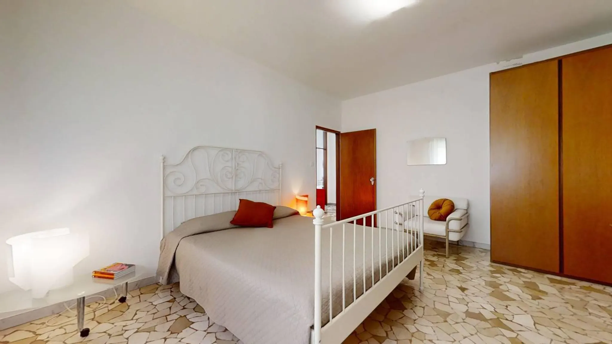 Via Coni Zugna, Venice preview