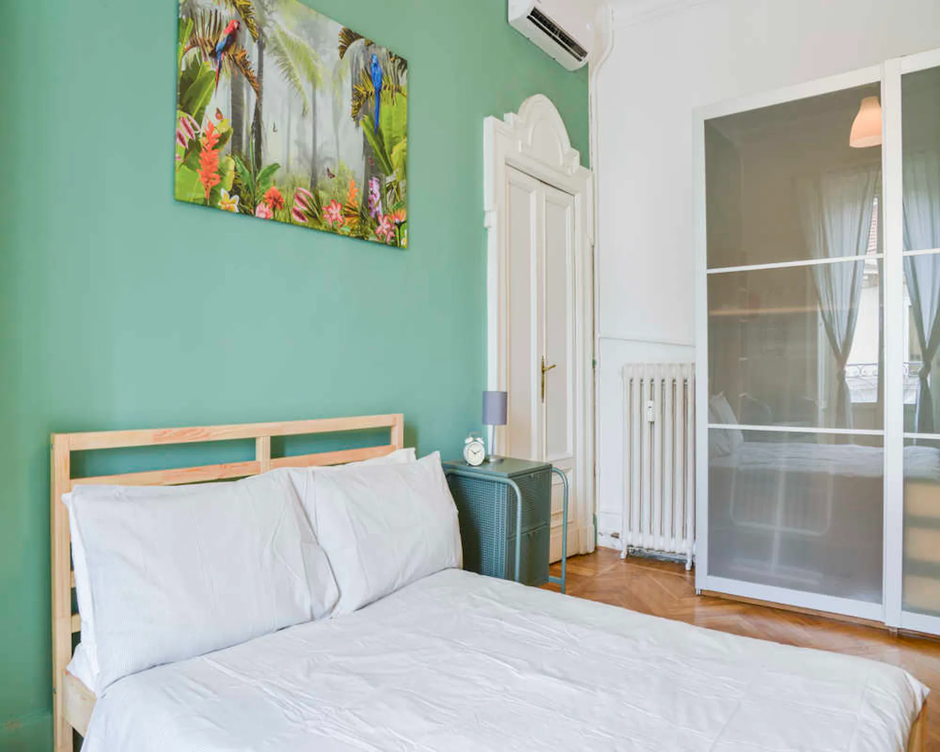 Via Caradosso, Milan preview