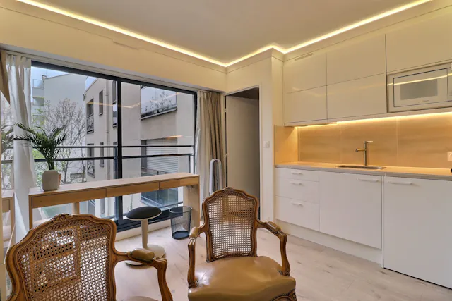 Apartment in Boulevard Poniatowski, Paris (1700060) room image 2