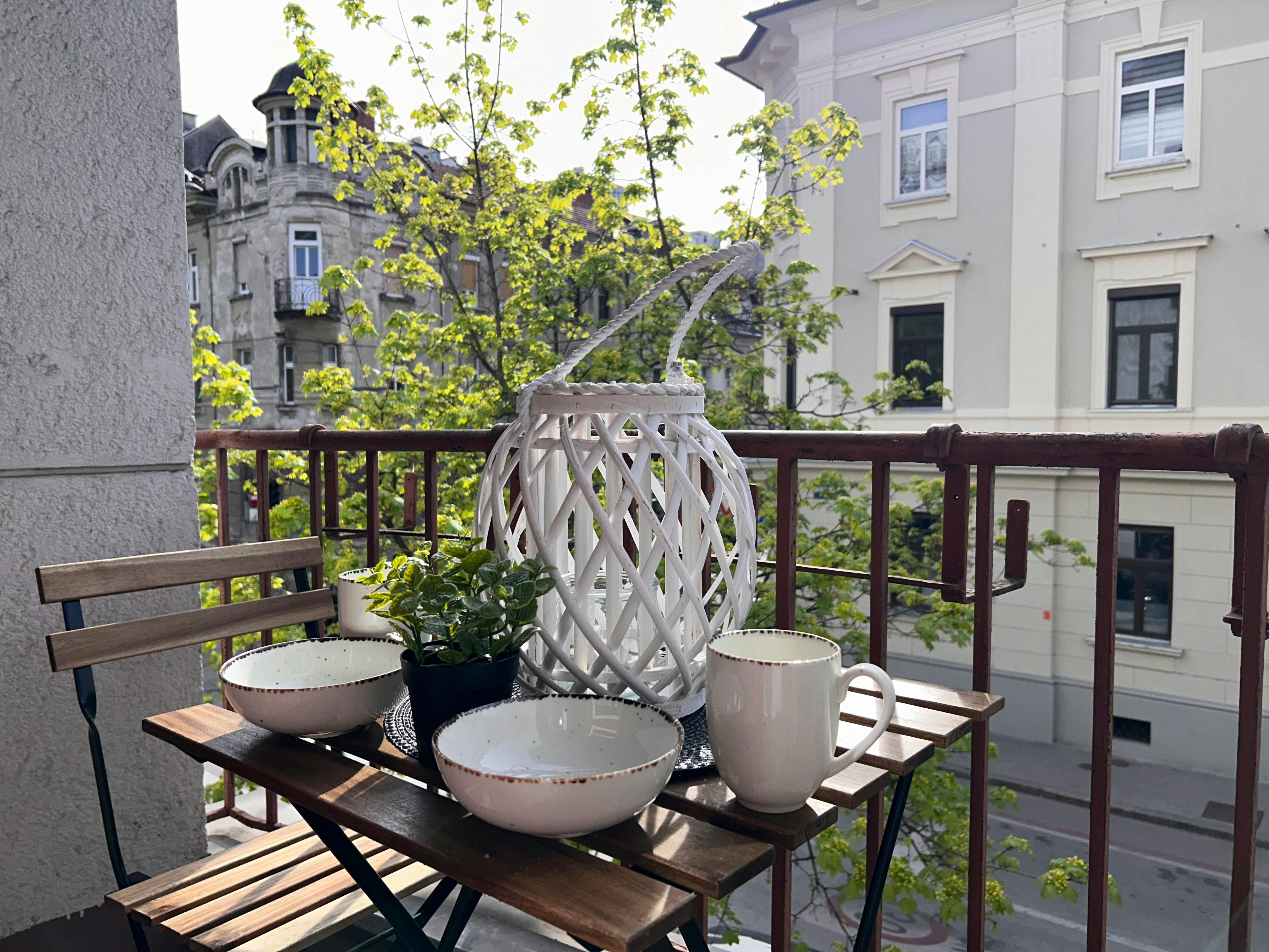 Apartment for rent for €1,850 per month in Ljubljana, Rozmanova ulica