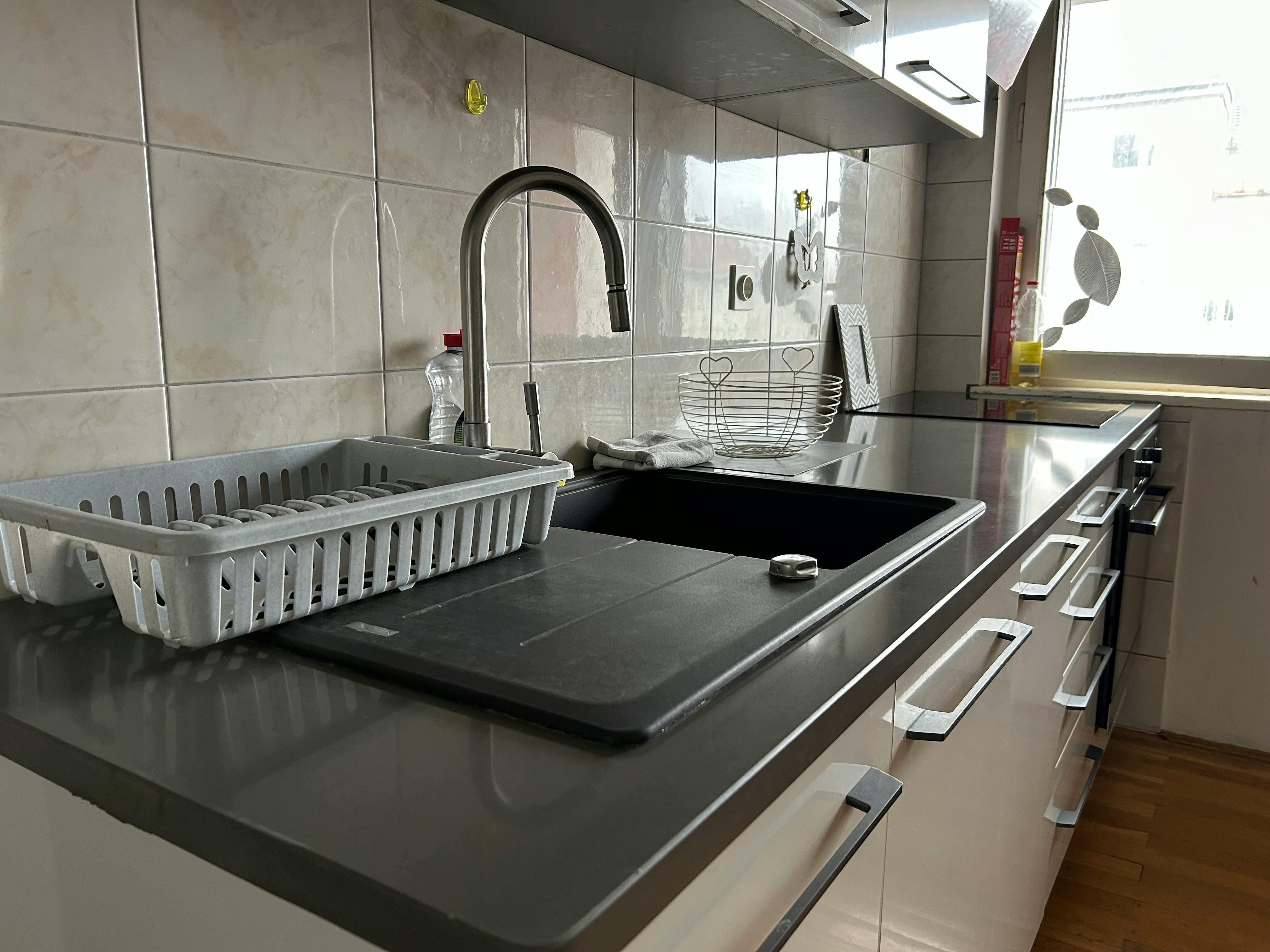 Apartment for rent for €1,300 per month in Ljubljana, Rozmanova ulica