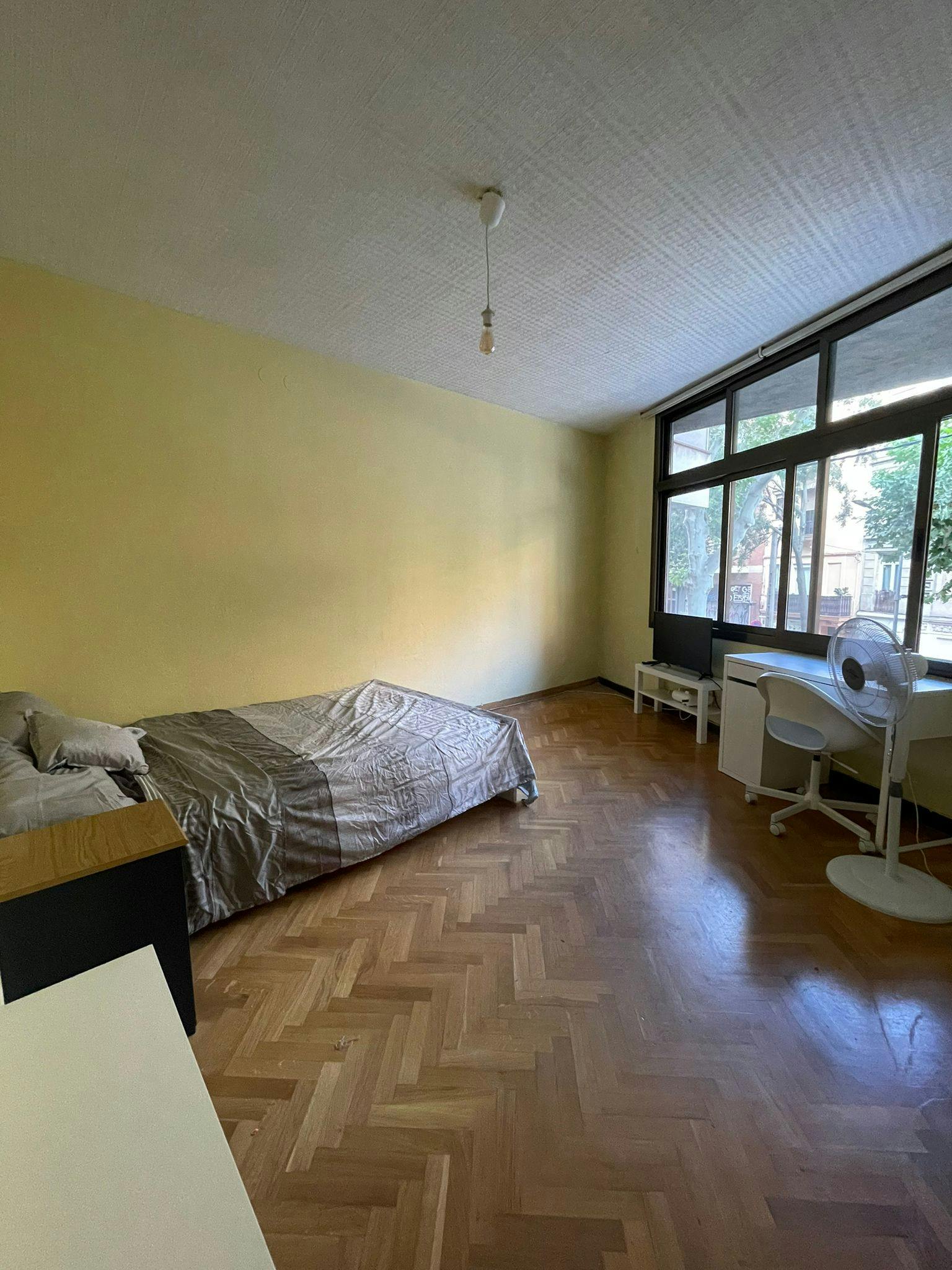 Carrer de València, Barcelona preview