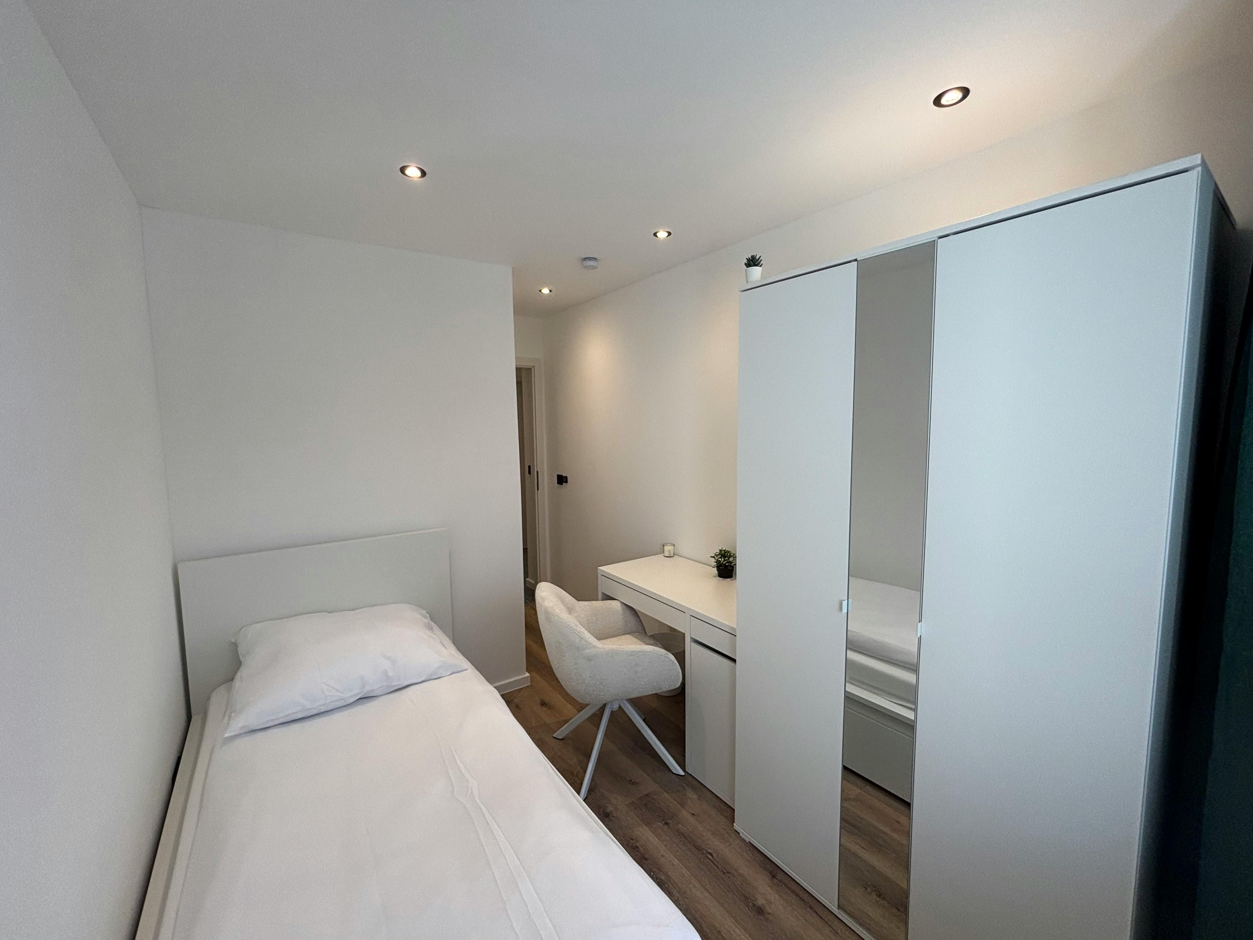 Lützelsteiner Straße, Munich preview