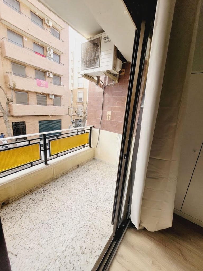 Single room Torrent, 1 bed, 7m² — photo 7