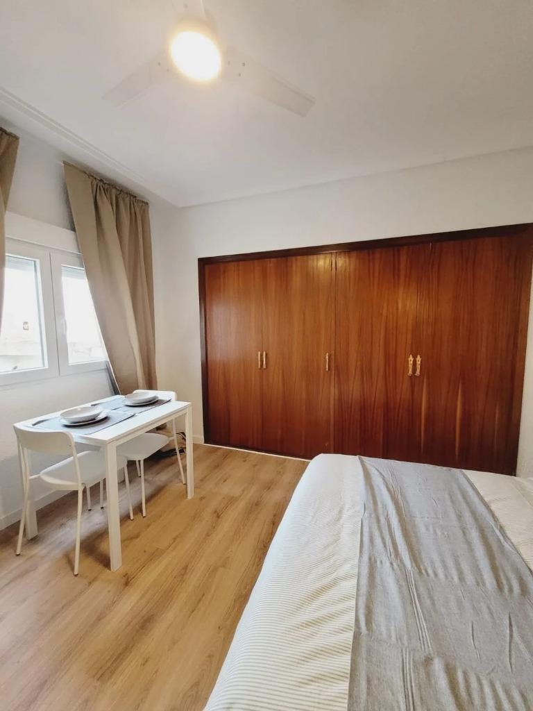 Single room Torrent, 1 bed, 18m² — photo 6