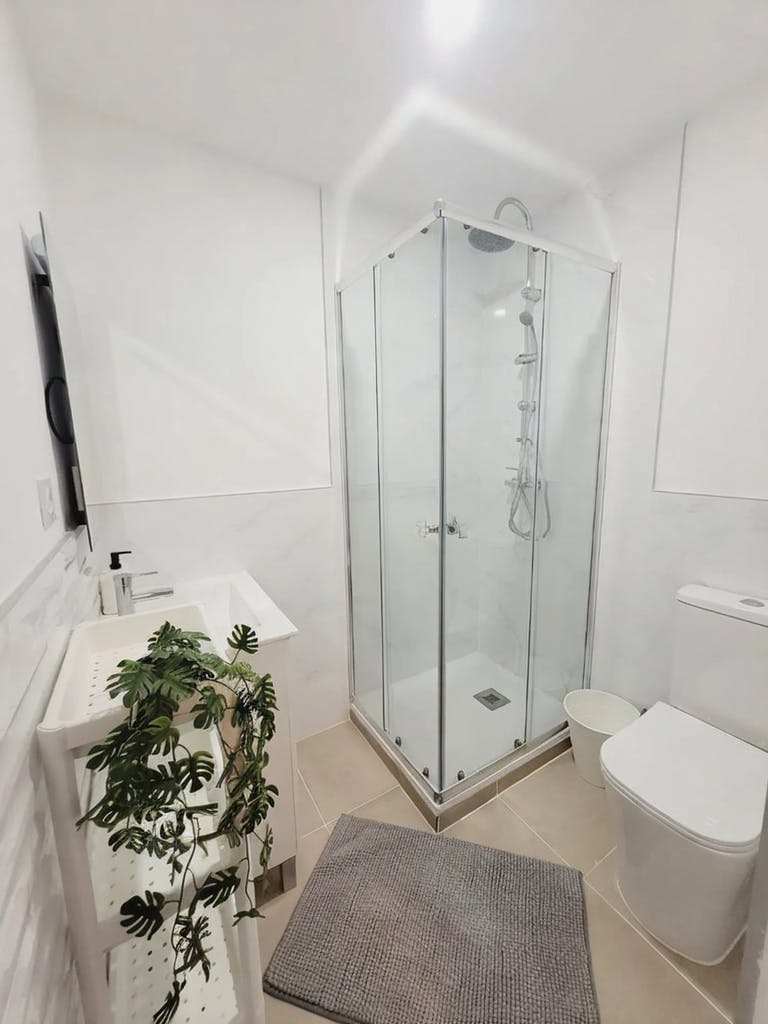 Single room Torrent, 1 bed, 18m² — photo 9