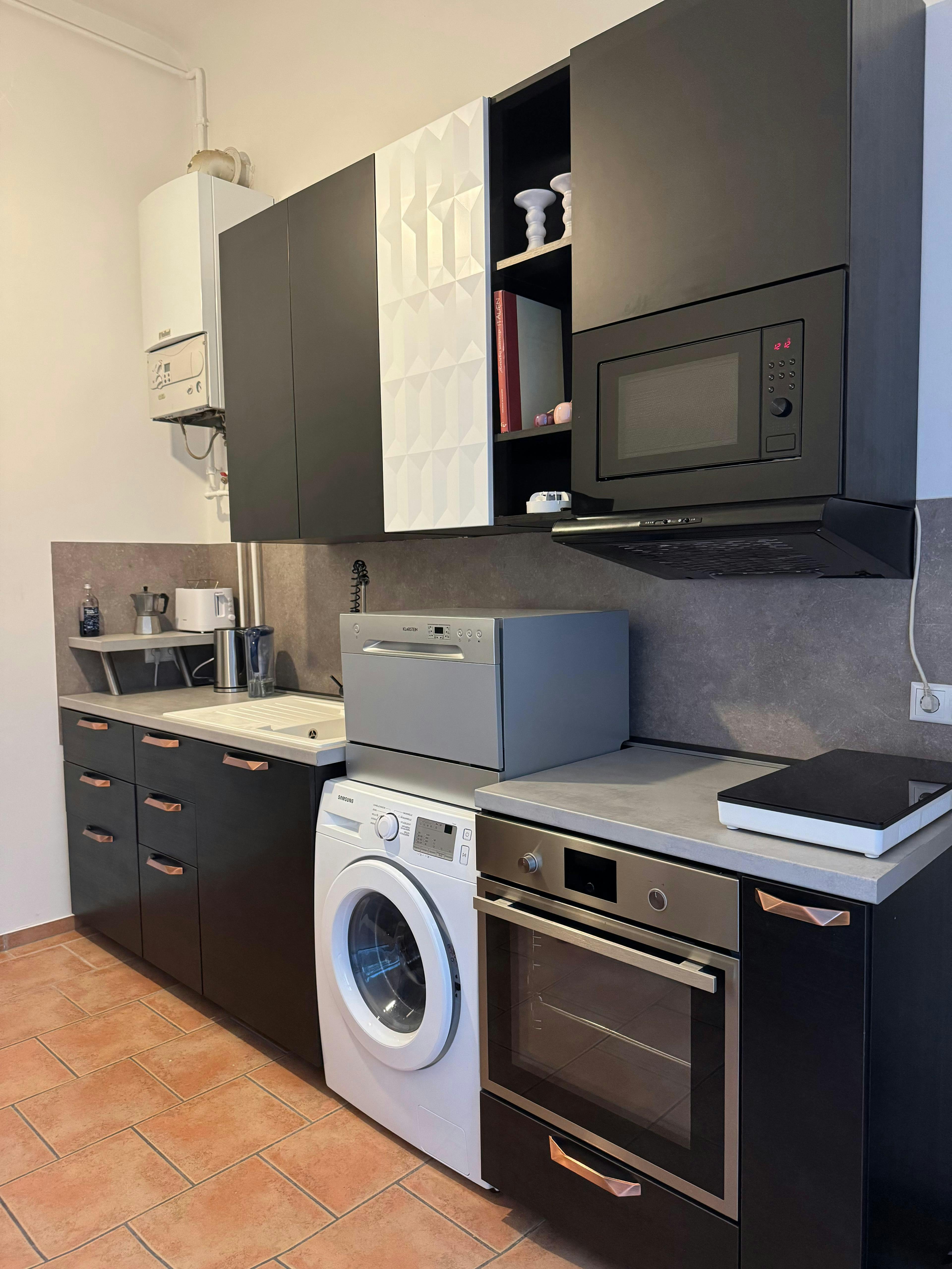 Apartament de închiriat pentru 1.250 EUR pe lună în Berlin, Beusselstraße