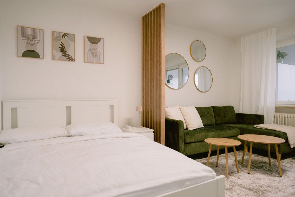 单间公寓 正在以 €1,600 的月租出租，其位于 Augsburg, Äußere Uferstraße