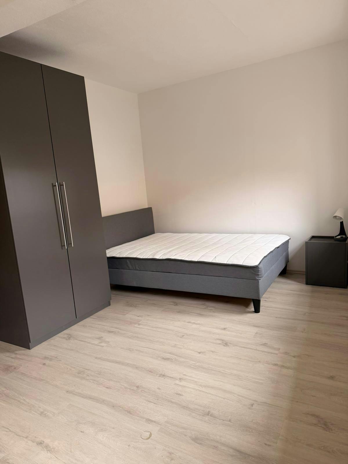 WG-Zimmer zu mieten für 490 € pro Monat in Sennfeld, Hauptstraße