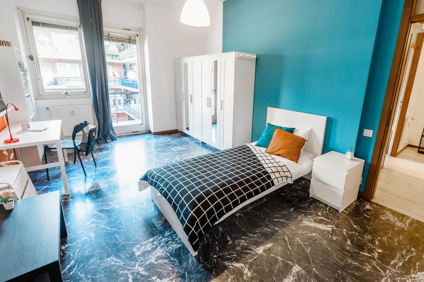 preview gallery tile