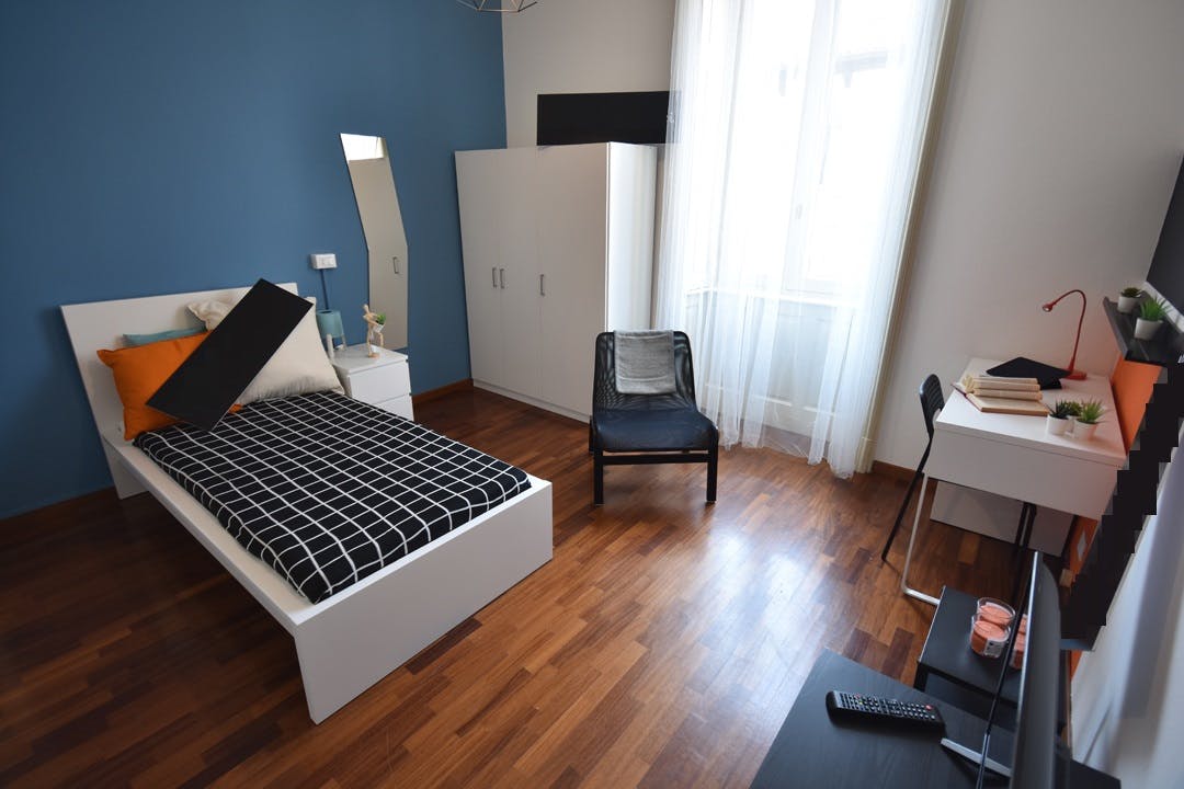 Private room for rent for €510 per month in Bergamo, Via Antonio Locatelli