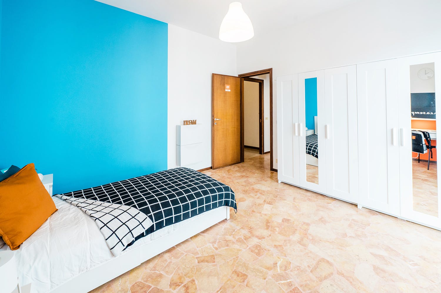 preview gallery tile