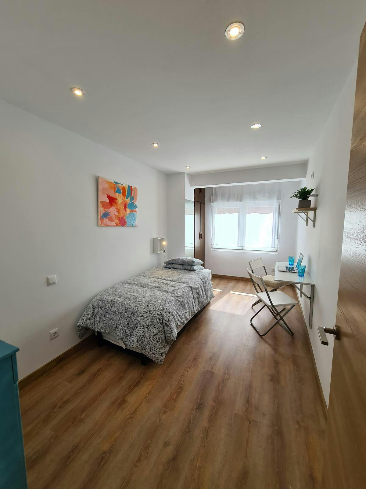 私人房间 正在以 €445 的月租出租，其位于 Santander, Calle Nicolás Salmerón