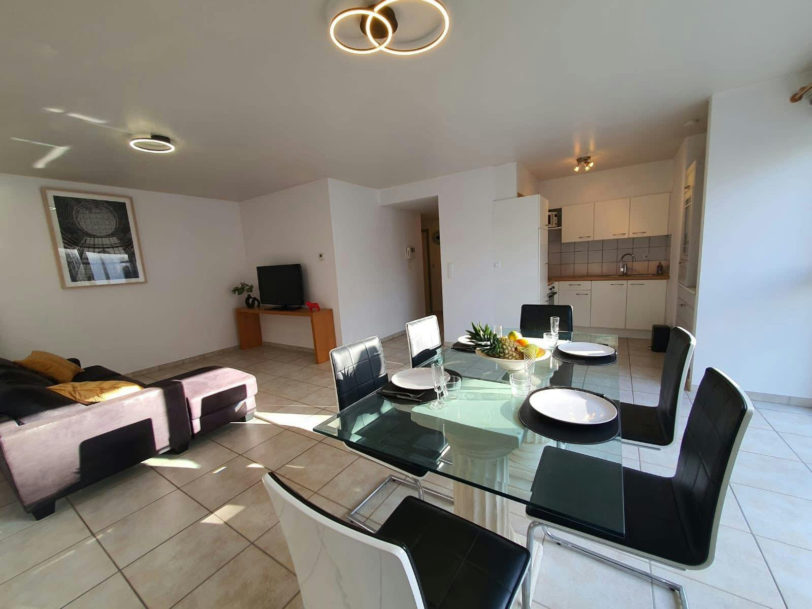 公寓 正在以 €1,800 的月租出租，其位于 Vilvoorde, Varkensmarkt