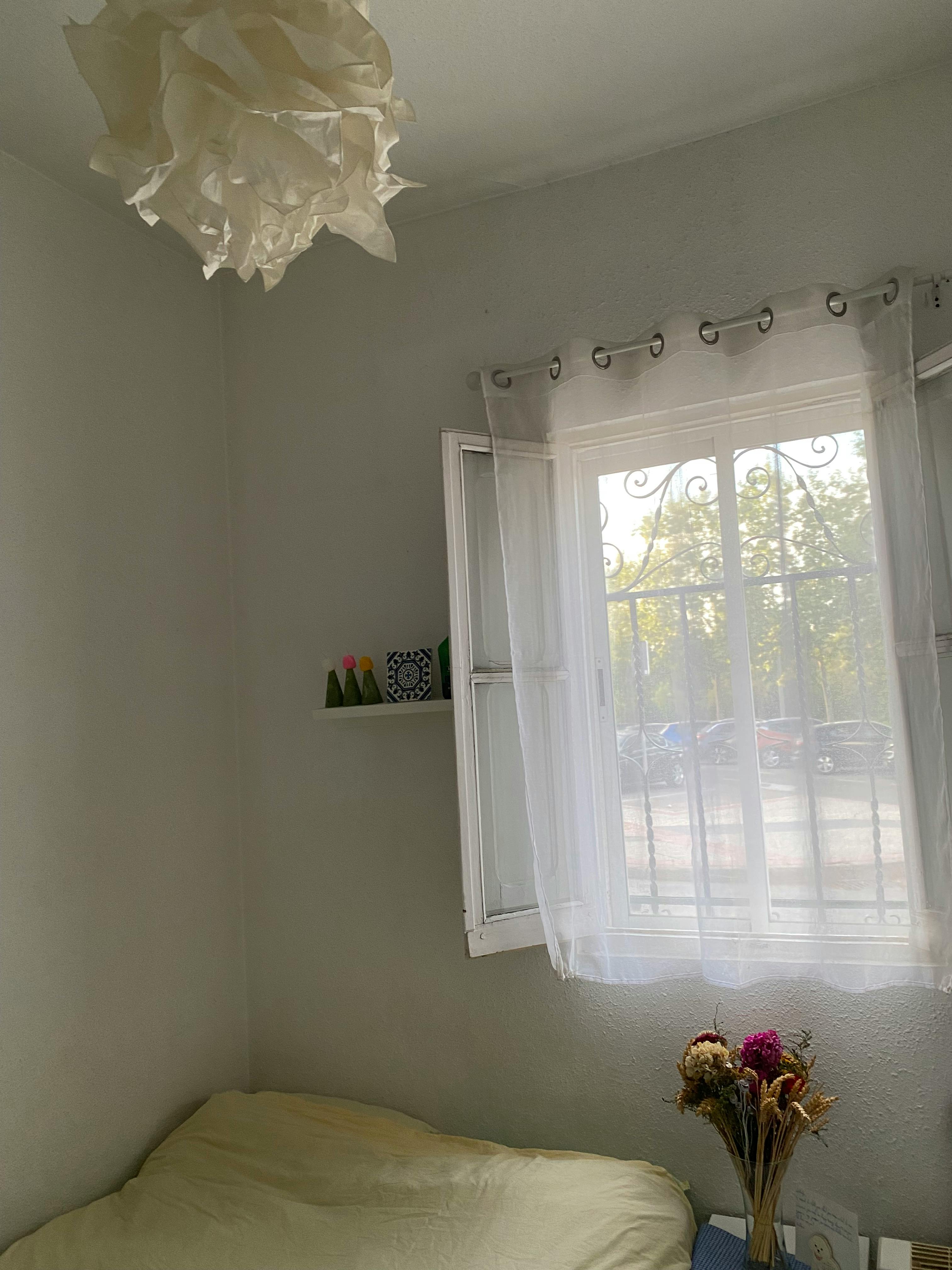 Private room for rent for €460 per month in Madrid, Calle Inglaterra