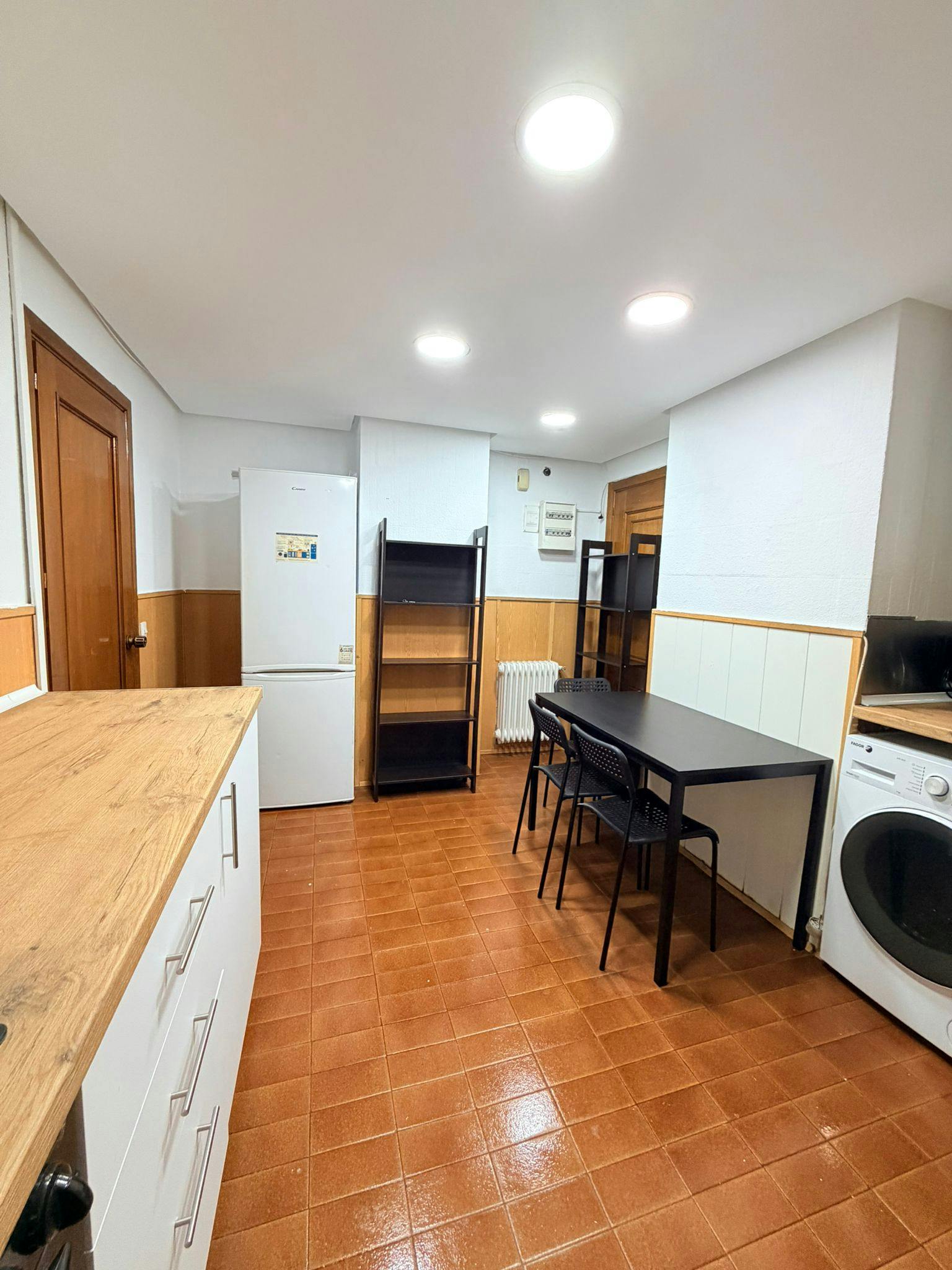 Single room Madrid, 1 bed, 10m² — photo 9