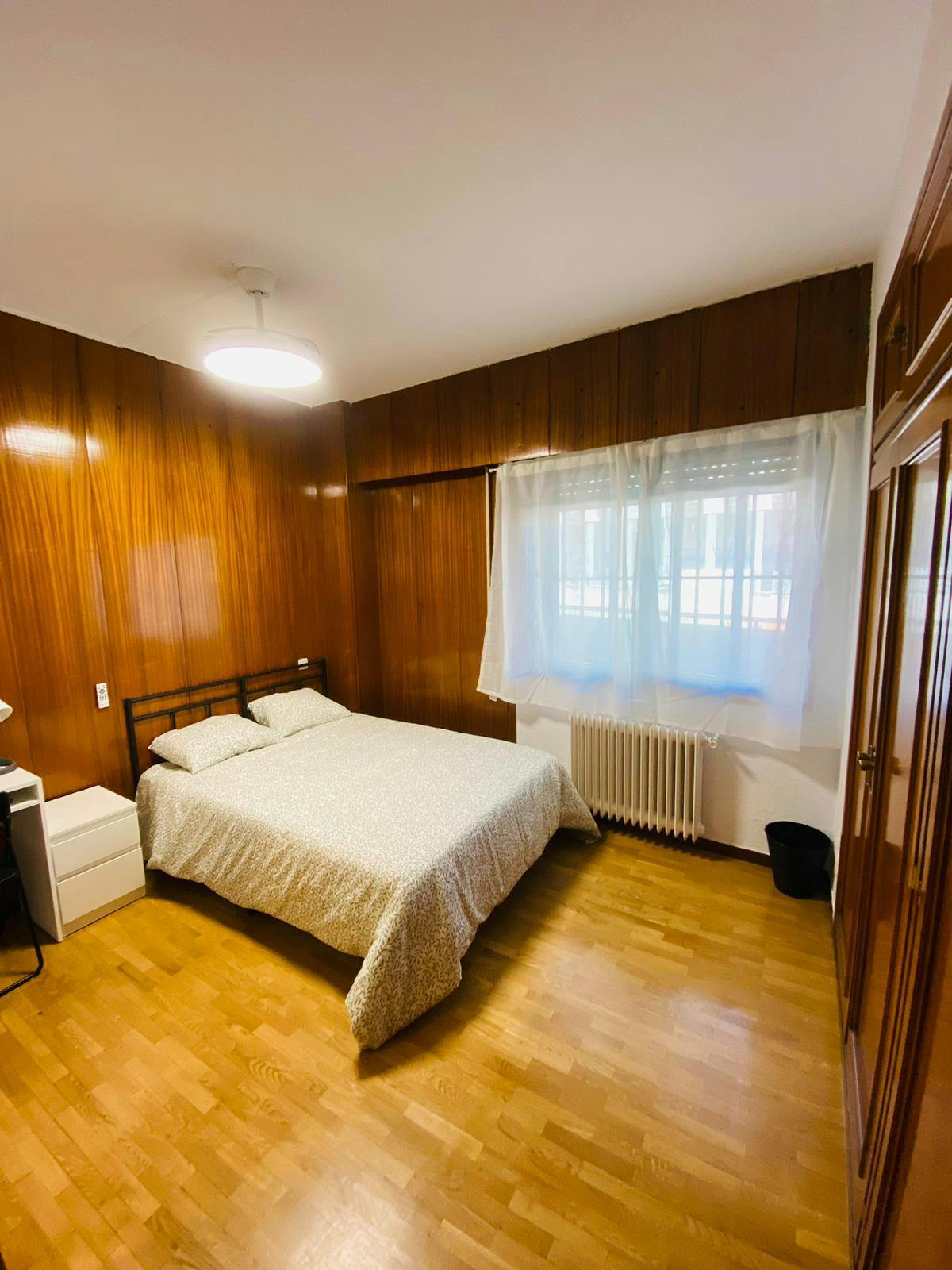 Calle de la Infanta Mercedes, Madrid preview