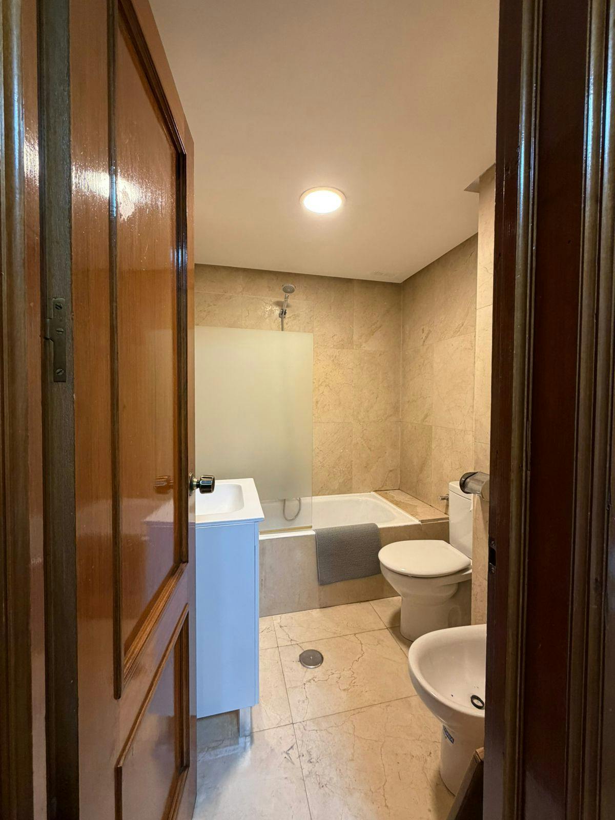 Single room Madrid, 1 bed, 10m² — photo 4