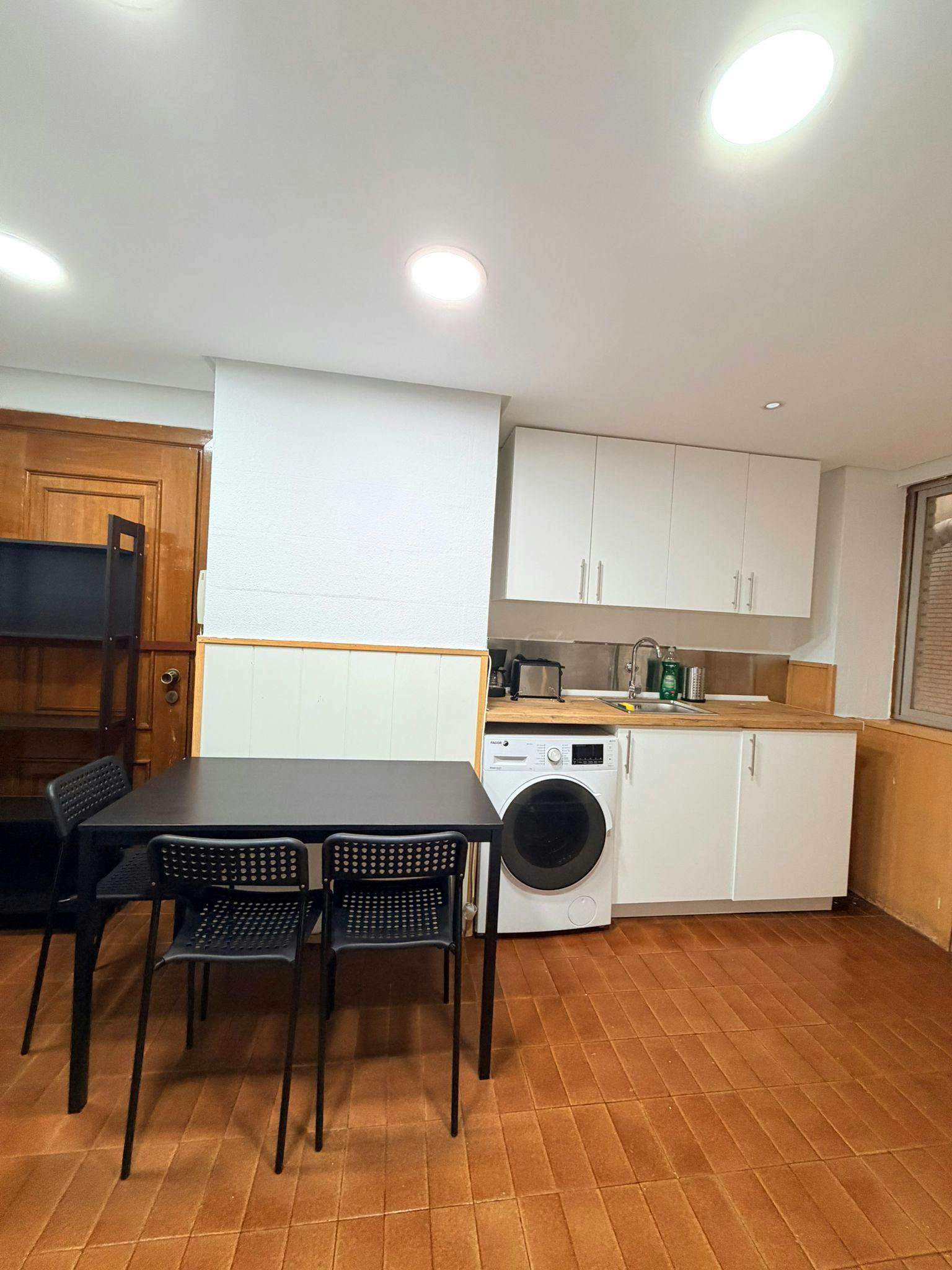 Single room Madrid, 1 bed, 10m² — photo 7