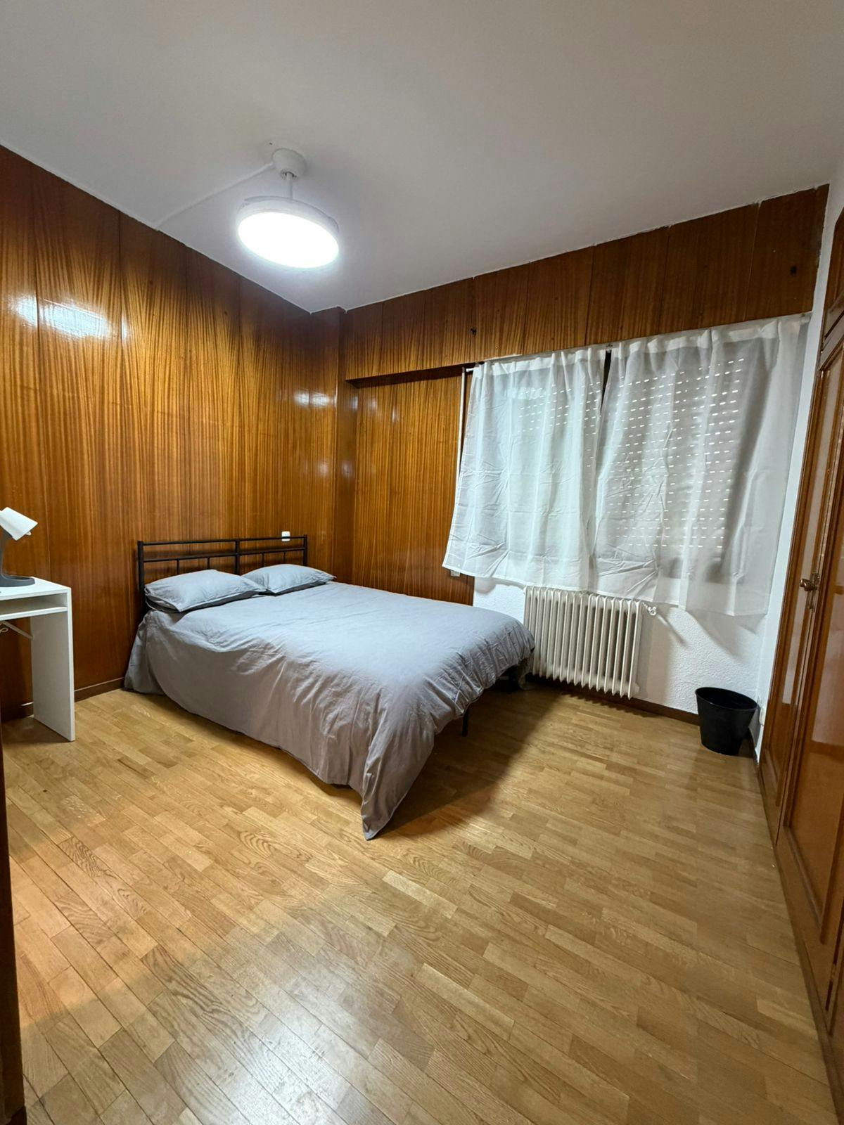 Single room Madrid, 1 bed, 10m² — photo 1