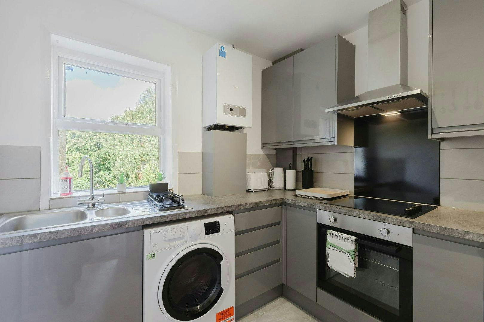 Apartment London, 2 beds — photo 4