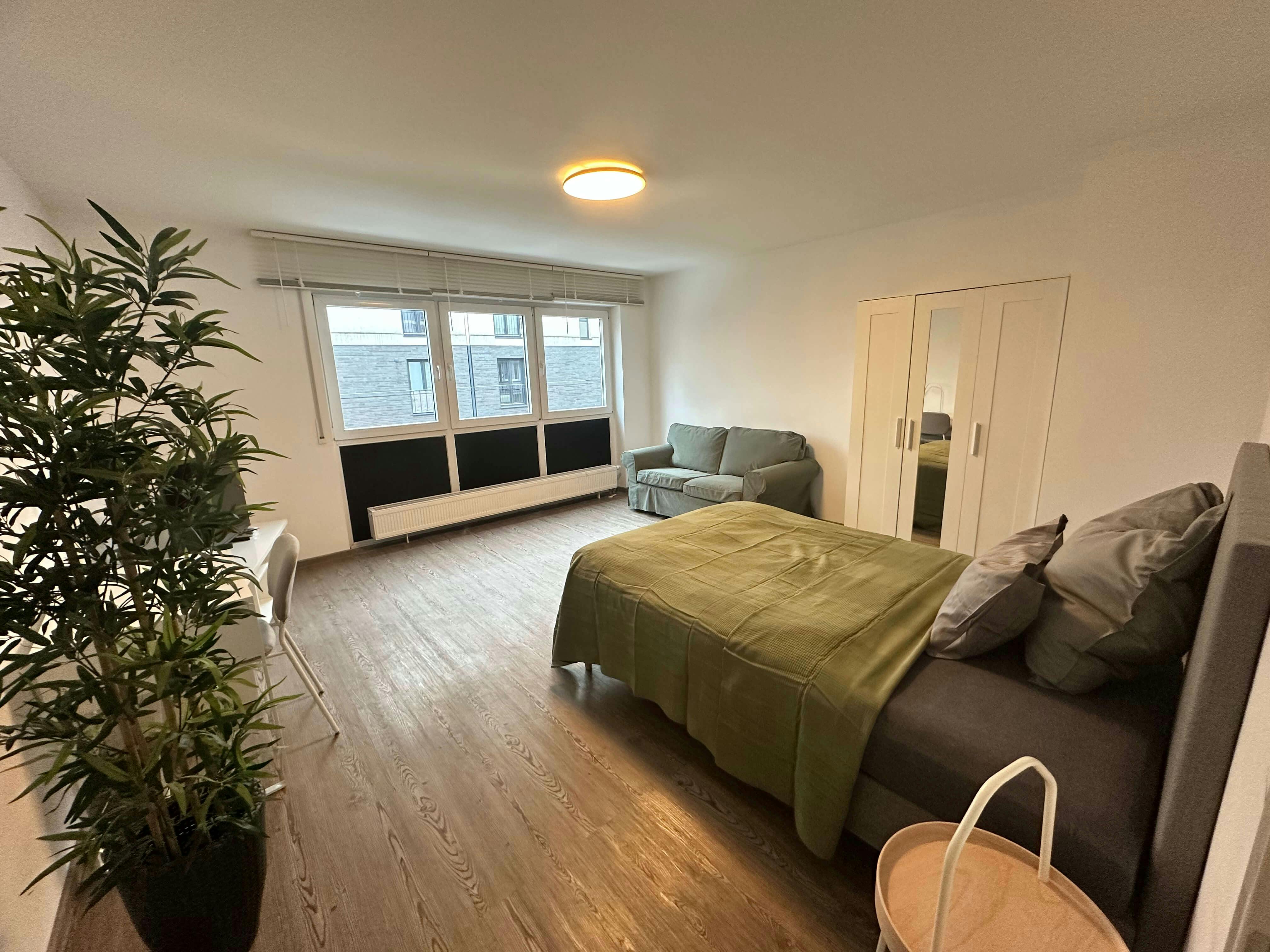 Mieszkanie do wynajęcia za 2400 € miesięcznie w mieście Frankfurt am Main, Kleyerstraße