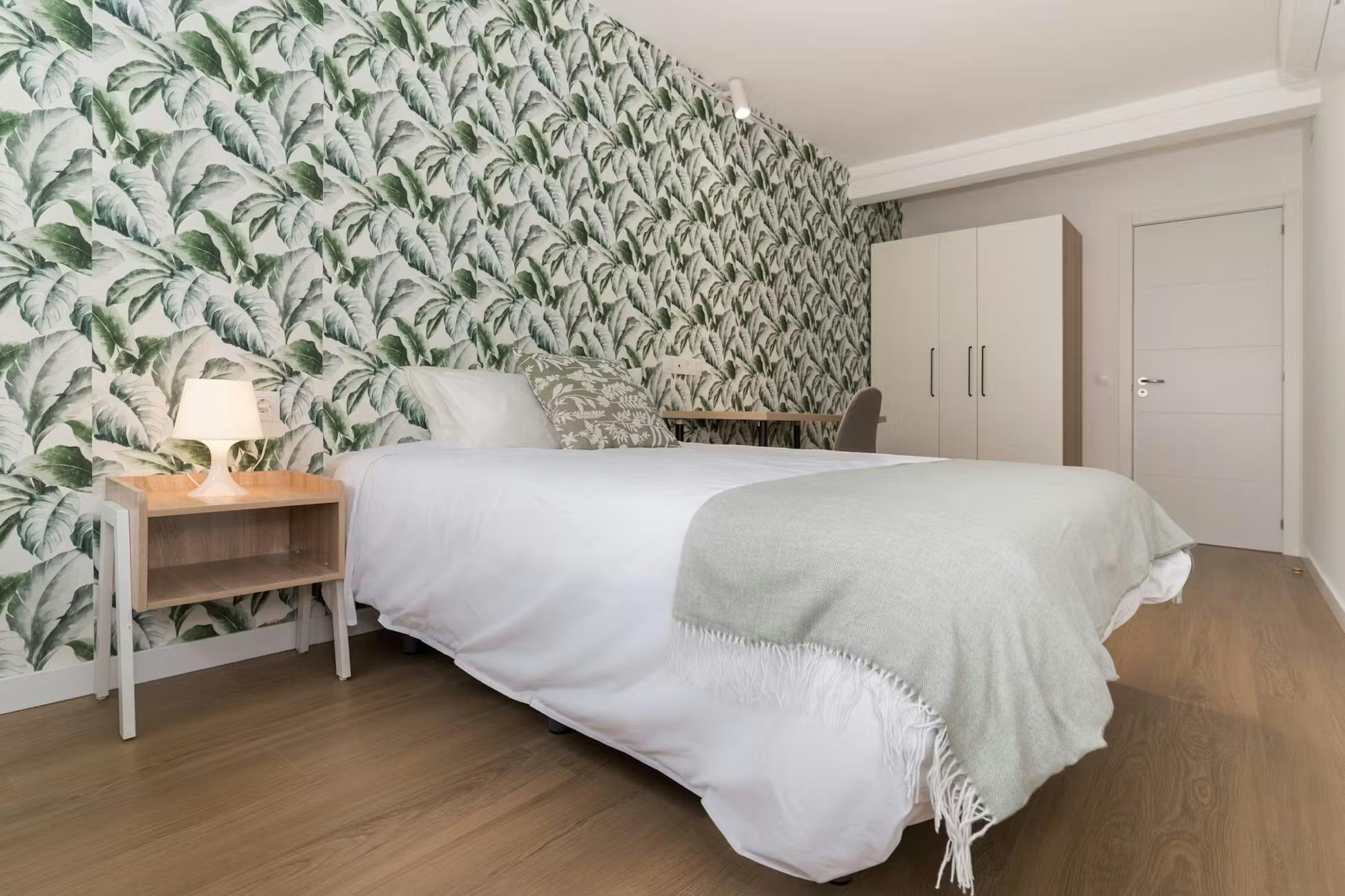 Single room Madrid, 1 bed, 12m² — photo 1