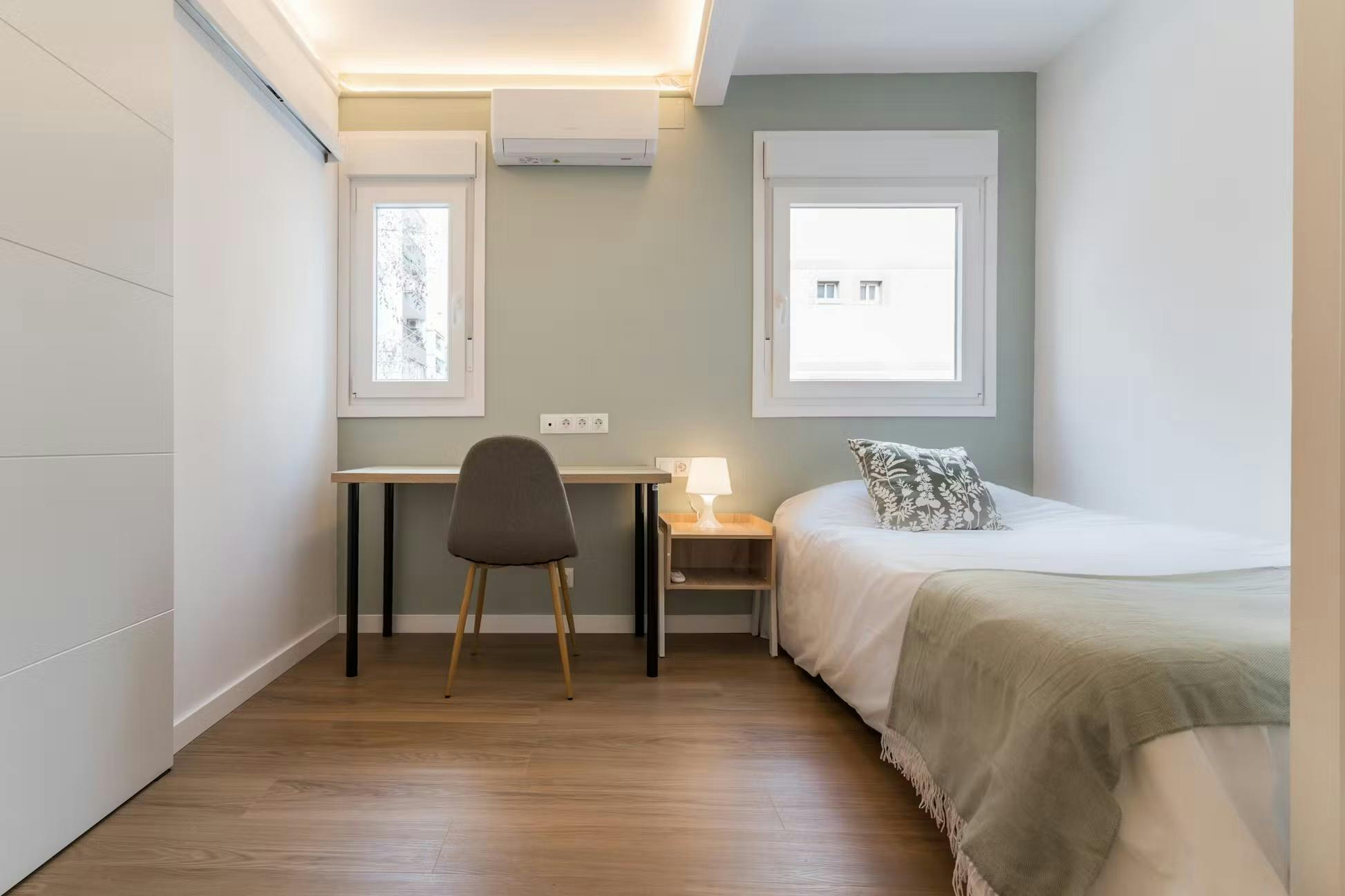 Habitación privada en alquiler por 600 € al mes en Madrid, Calle Alcazaba