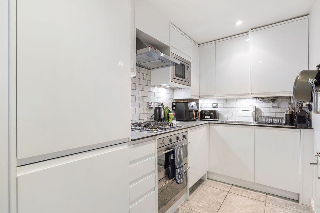 Apartment London, 2 beds — photo 8