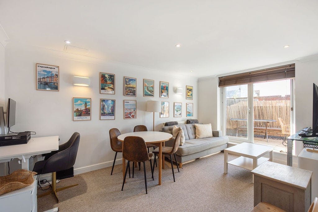 Apartment London, 2 beds — photo 1