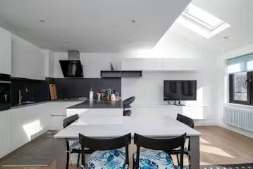 Apartment for rent for £9,999 per month in London, Maysoule Road