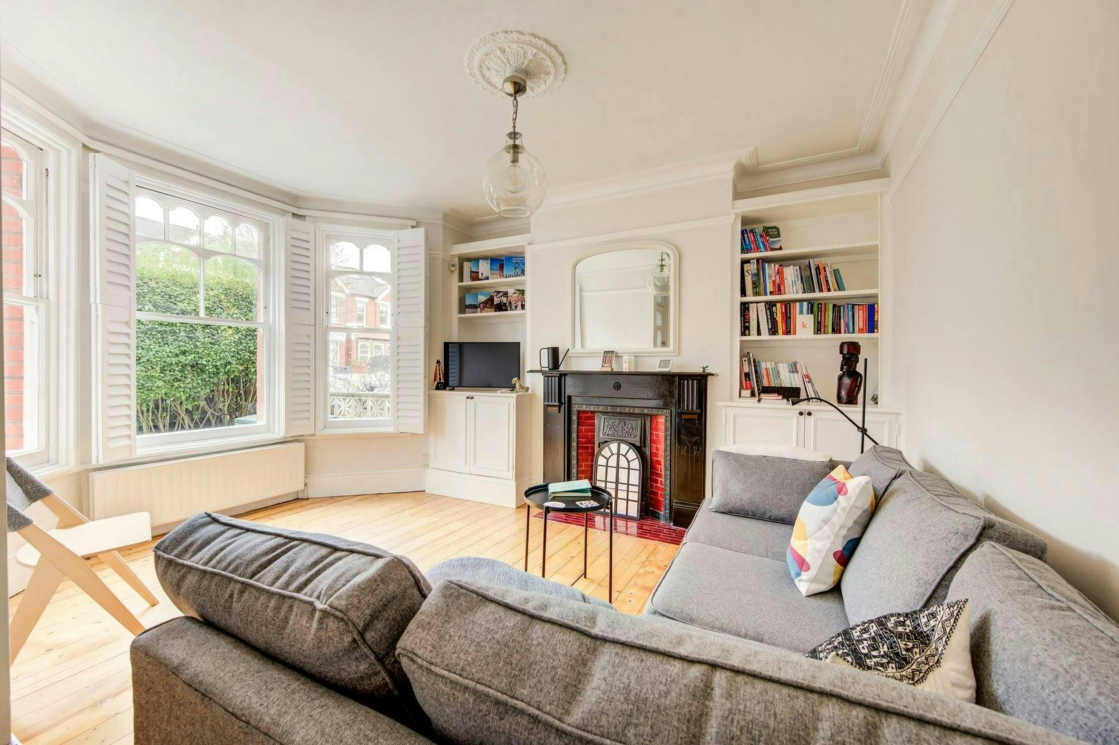 Apartment London, 1 bed — photo 1
