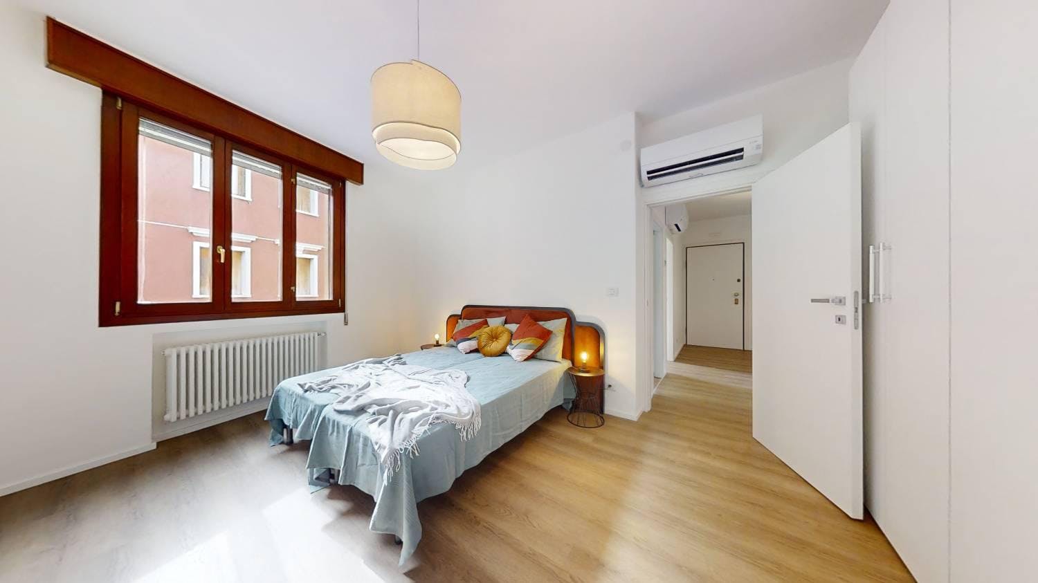 Piazza Carpenedo, Venice preview