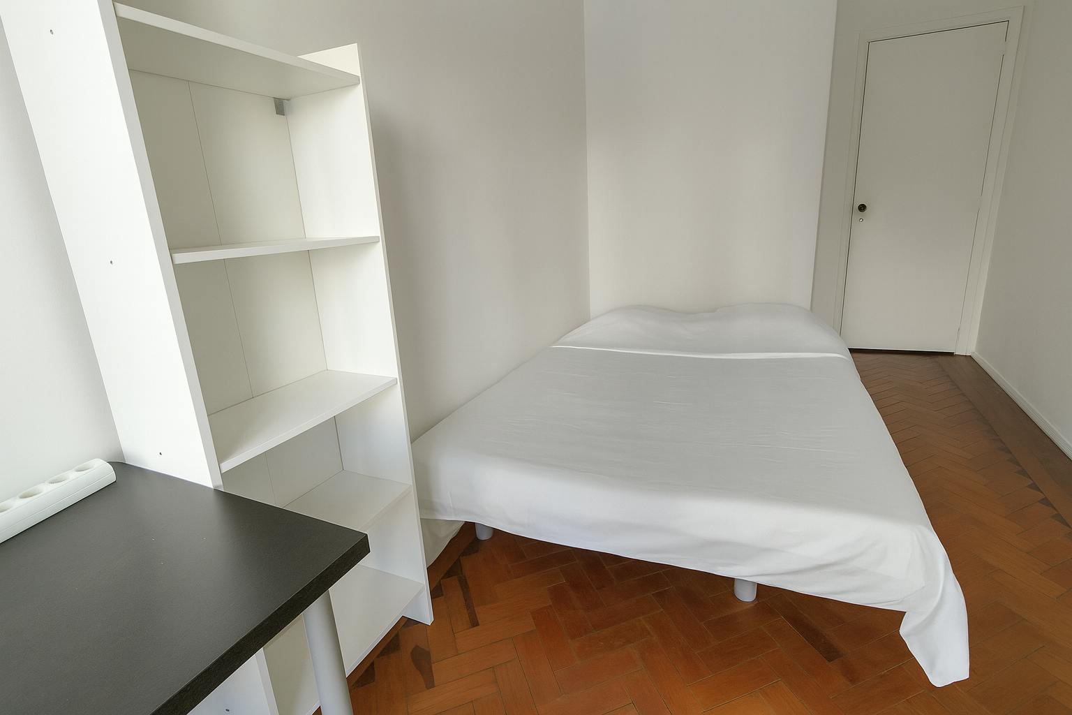 Cameră privată de închiriat pentru 495 EUR pe lună în Lisbon, Rua Montepio Geral