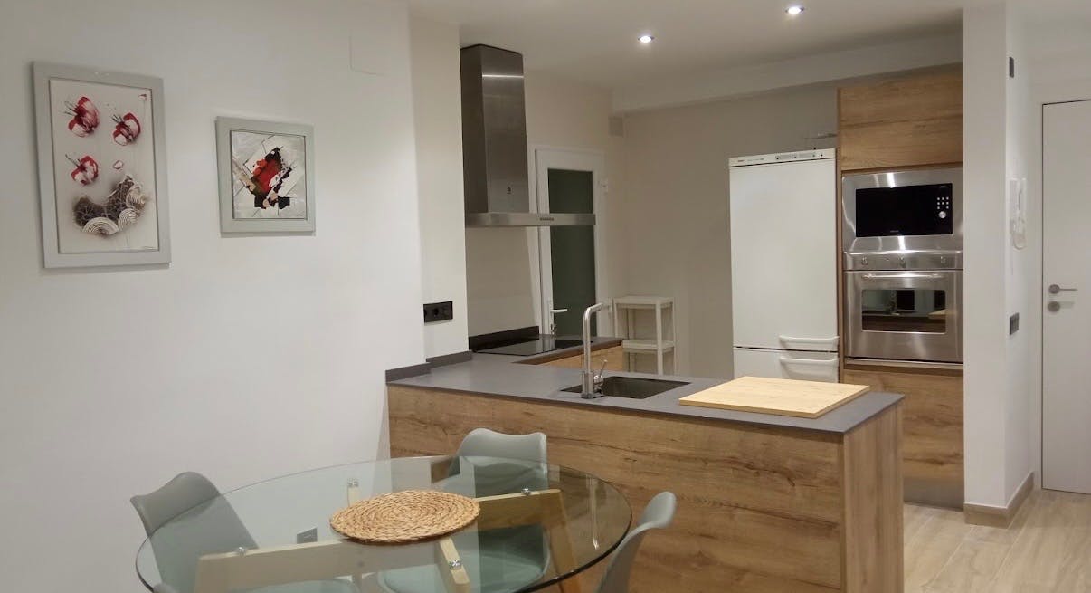 Single room Reus, 1 bed, 10m² — photo 9