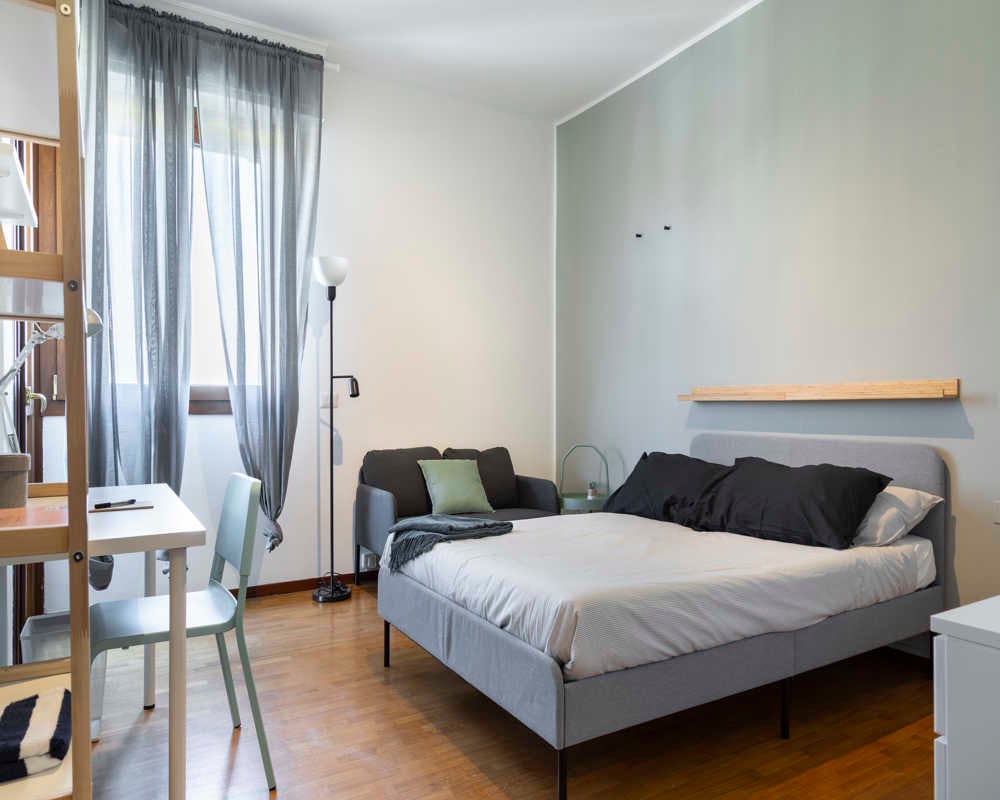 Viale Sondrio, Milan preview