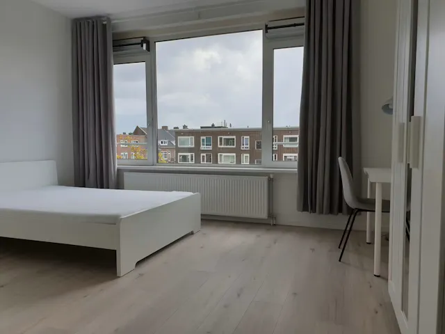 Private room in Dorpsweg, Rotterdam (1701143) room image 2