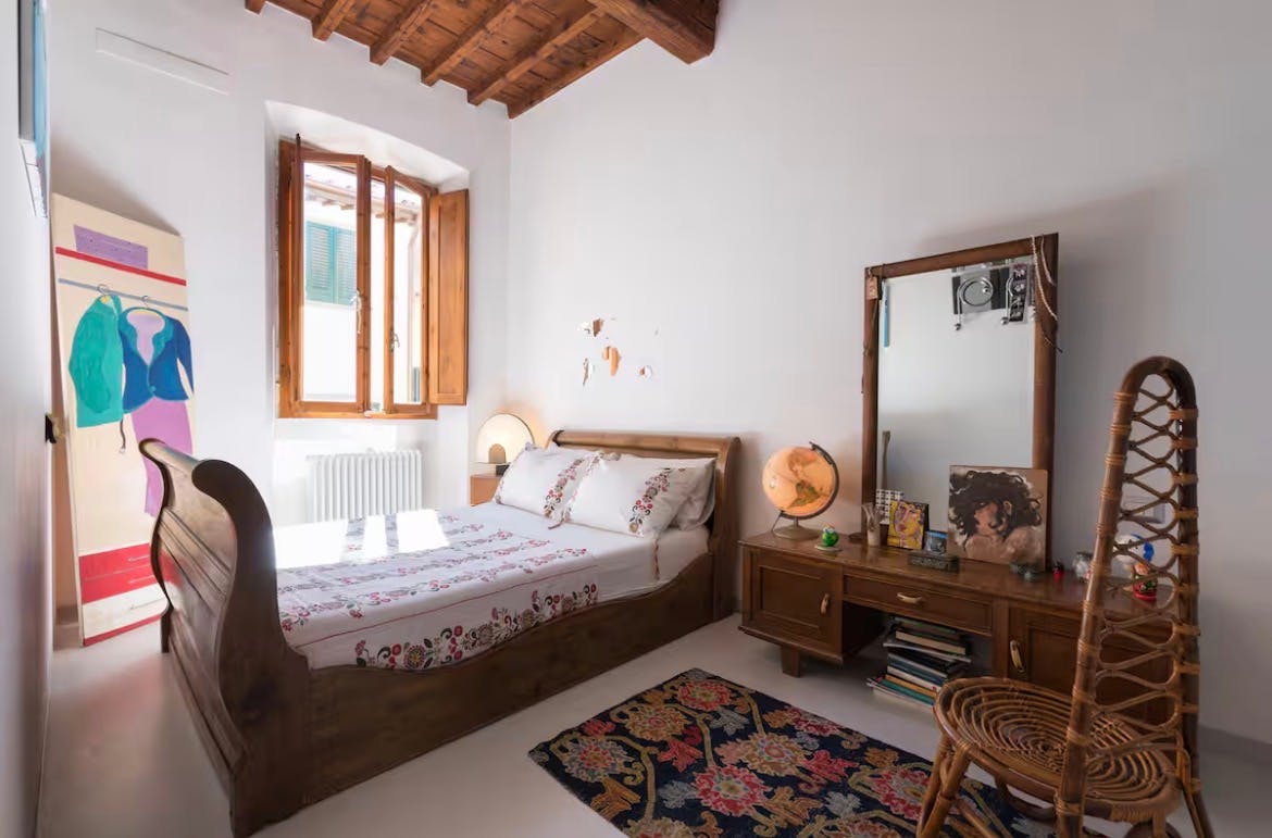 Apartment for rent for €1,800 per month in Florence, Via di Camaldoli