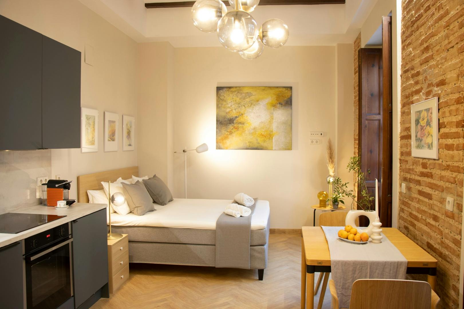 Carrer de la Creu, Valencia preview