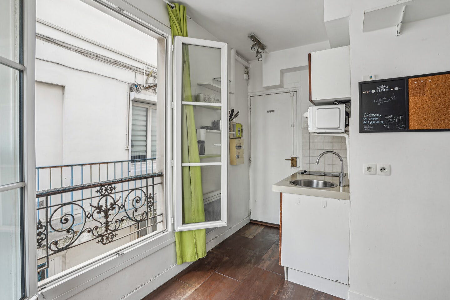 preview gallery tile