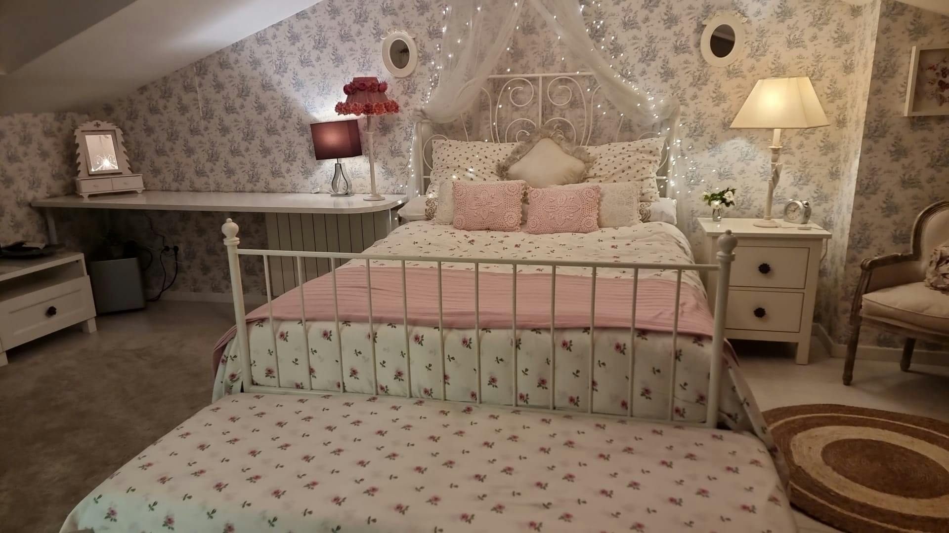 Private room for rent for €900 per month in Vigo, Rúa de Francisco Rey de Rivero