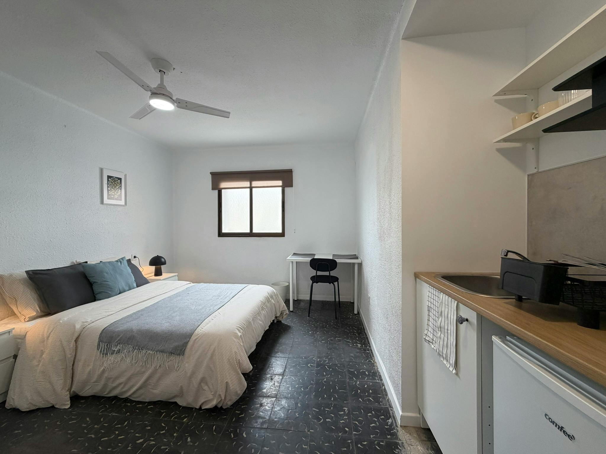 Single room Xirivella, 1 bed, 14m² — photo 6