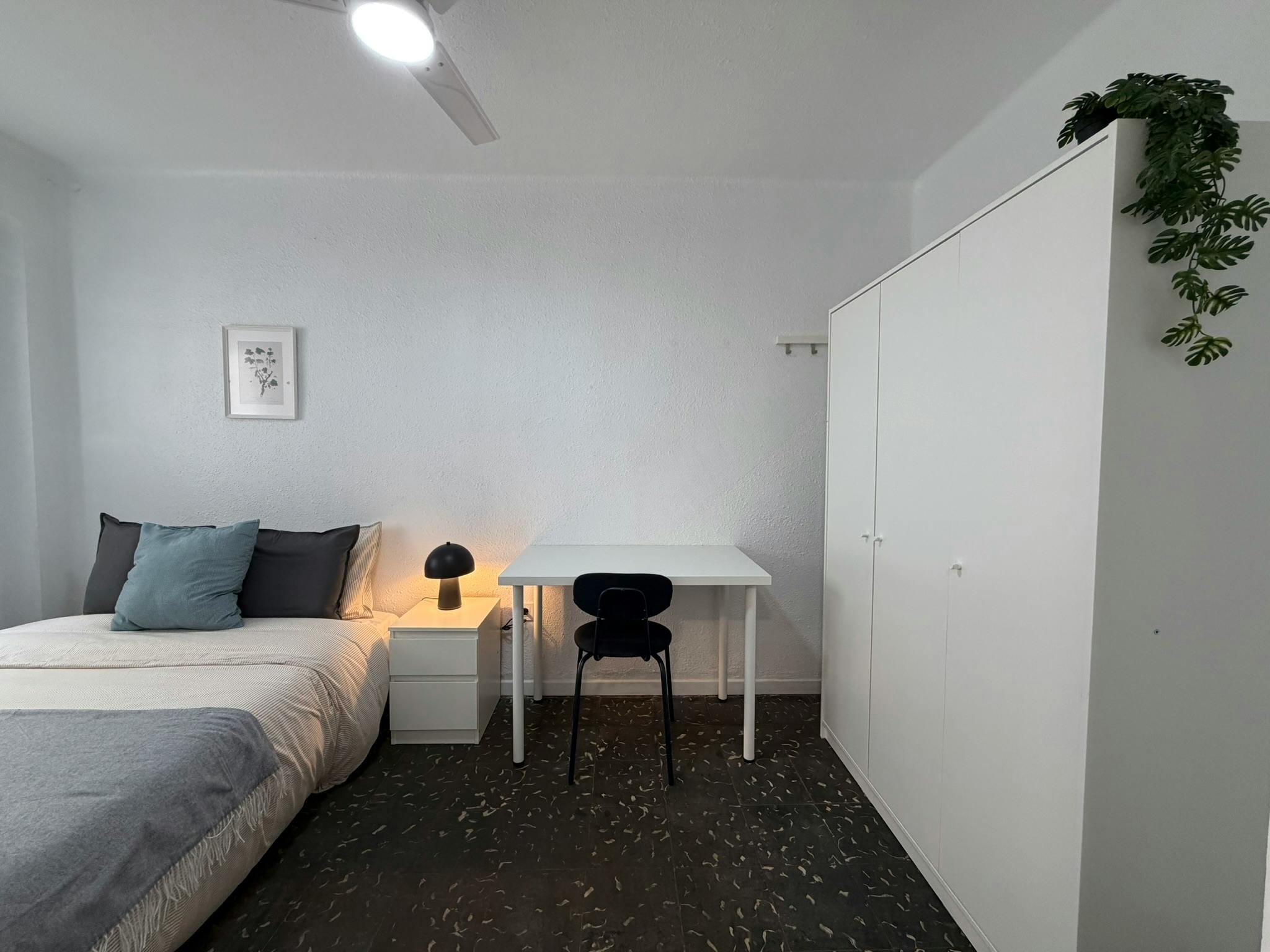 Single room Xirivella, 1 bed, 17m² — photo 7